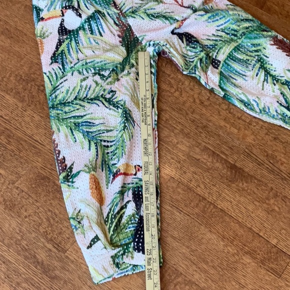 🆕FARM Rio Toucan Paradise Eyelet Pants - Picture 13 of 13